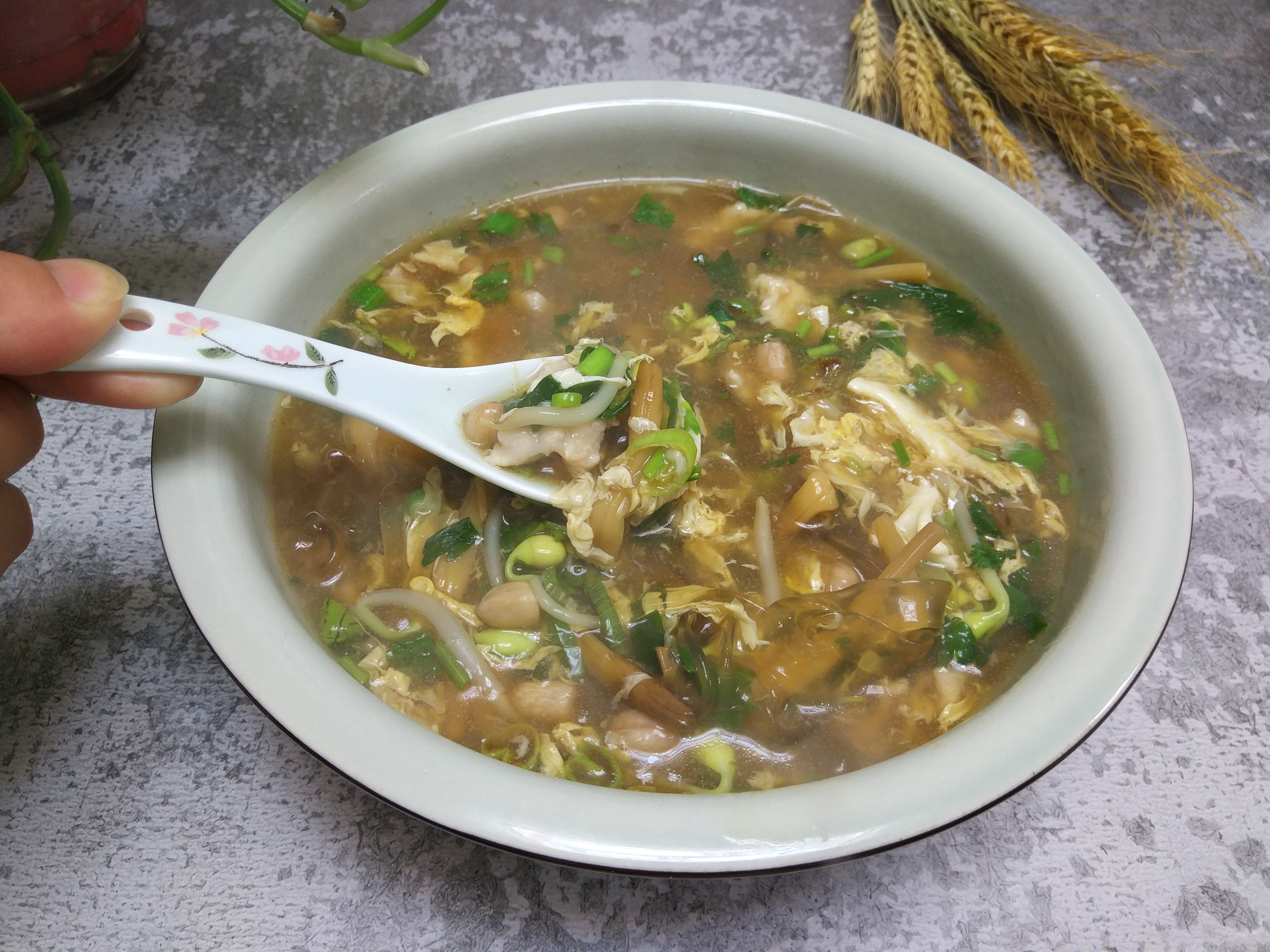 滑肉汤这样做，汤鲜味美，肉质Q弹爽滑不掉粉，老少皆宜非常好喝