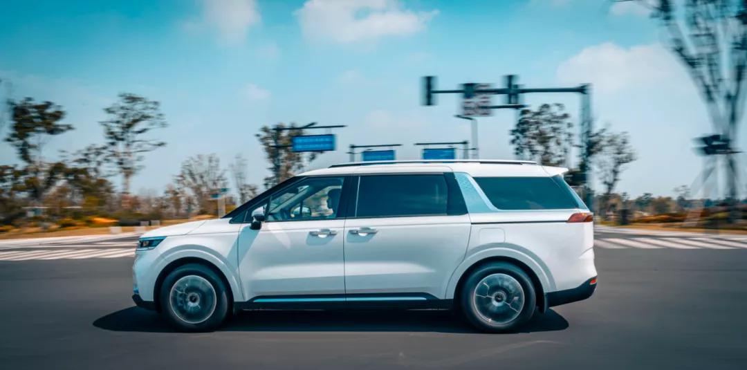 起亚嘉华比库斯途贵,起亚嘉华值不值入手