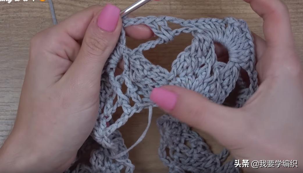 最新款钩披肩花样连接教程,简单易学钩披肩花样