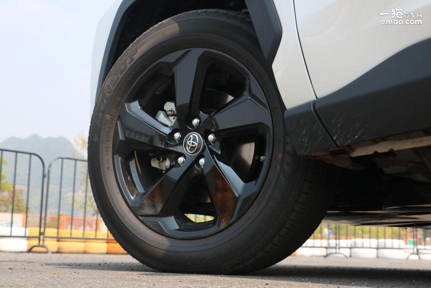 TNGA的革新有多强?试驾一汽丰田全新RAV4