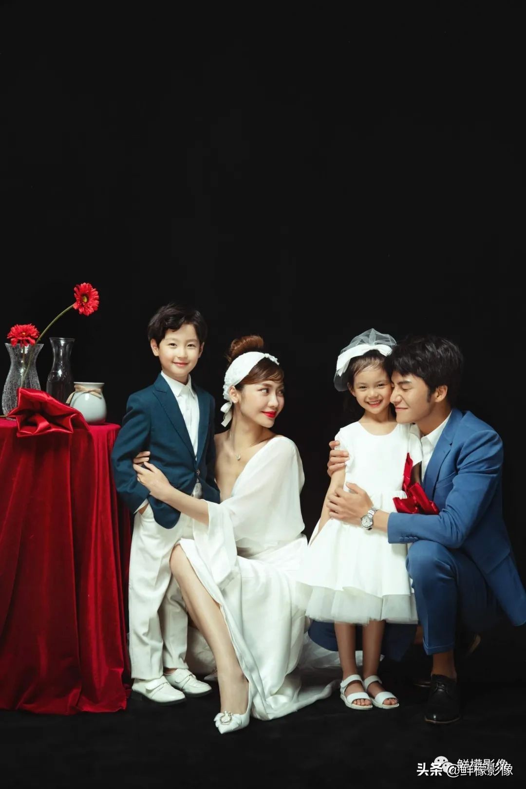 新春全家福拍摄技巧,全家福新年拍照姿势推荐