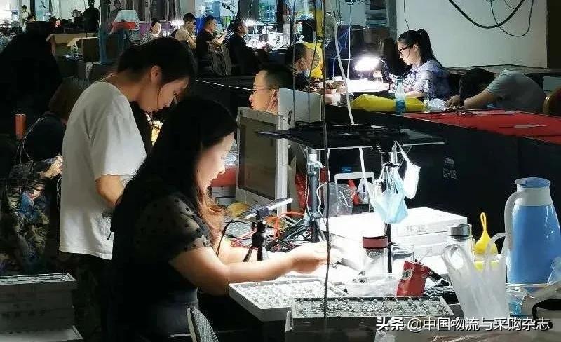 九成以上的翡翠销量通过直播完成？珠宝流通正在经历时代巨变