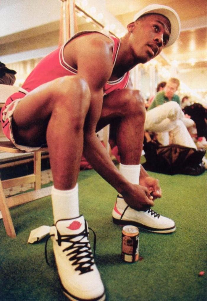 因为它,乔丹曾想离开Nike—AirJordan2