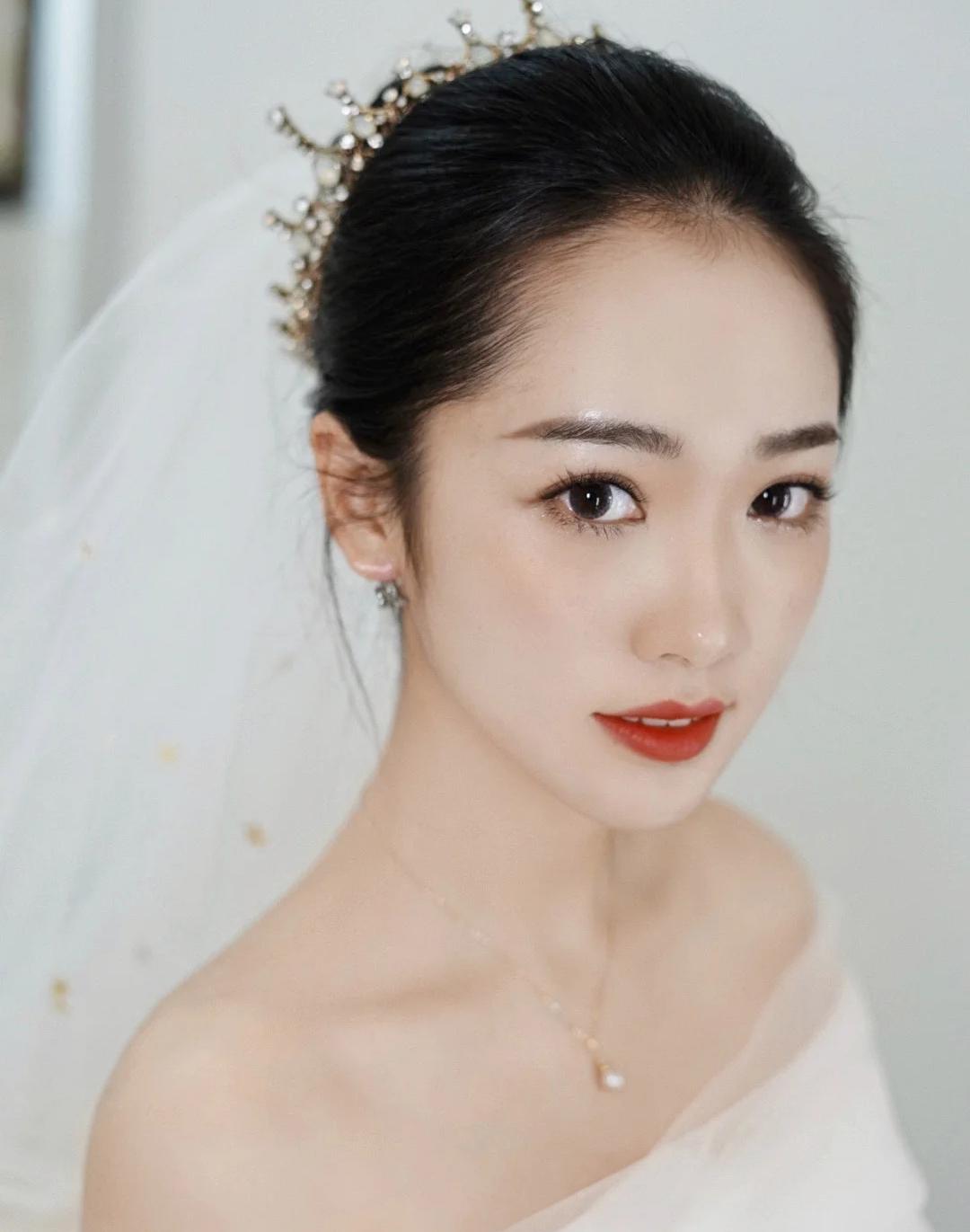 迪奥新款蓝金口红999,小金条21跟迪奥999哪个更好看