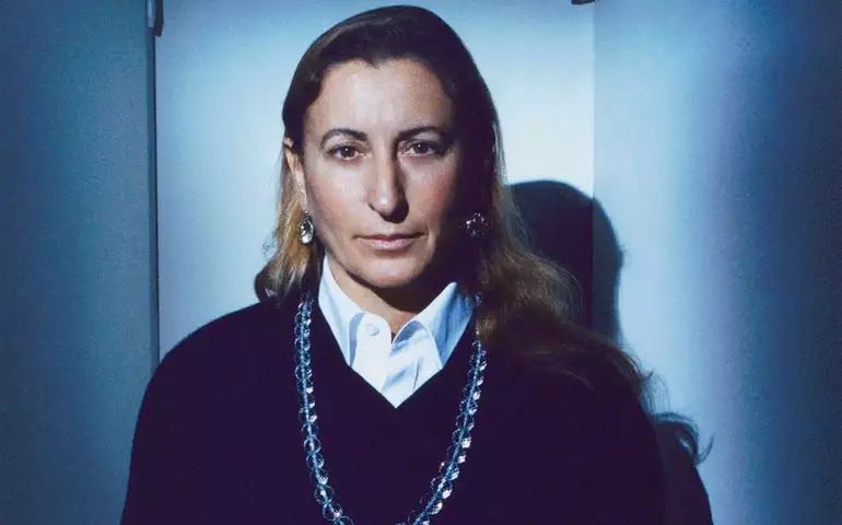 prada为什么走红,你真的了解巴黎欧莱雅吗