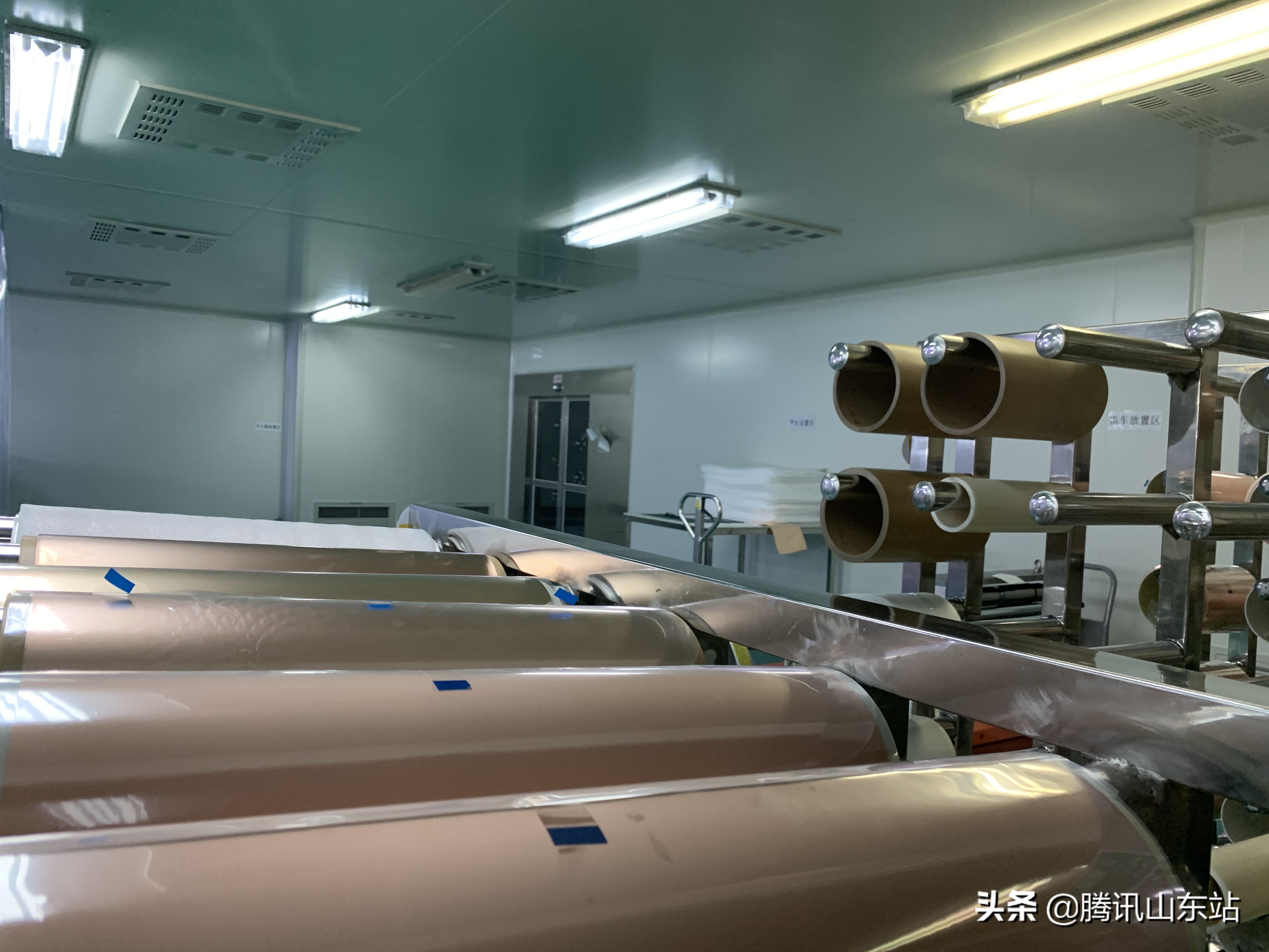 閲戦紟鐢靛瓙閫氳,閲戦紟绉戞妧鑺墖