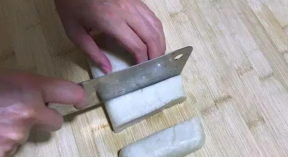 糯米粉炒一下做糍粑是不是更好吃,糯米粉怎么用微波炉做糍粑最好吃