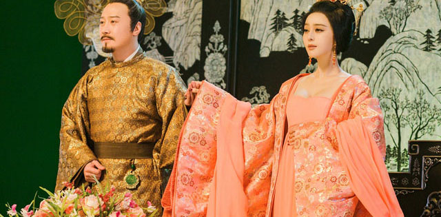 贾宝玉说宝钗像杨贵妃片段,宝玉说黛玉的丫头黛玉为什么生气