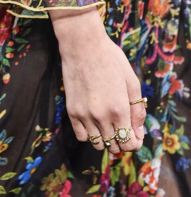 昂贵的品牌钻戒,高价买的钻戒