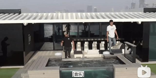 迪拜小哥豪宅,迪拜土豪哥卖劳斯莱斯