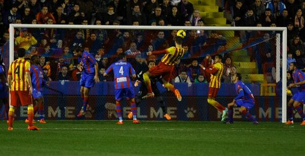 不会进球的后卫不是好前锋？近8场进7球当今最强带刀后卫非他莫属