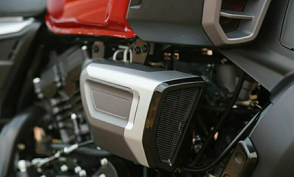 龙嘉V霸650发布:辐条、日清、KYB、无钥、座椅手把加热