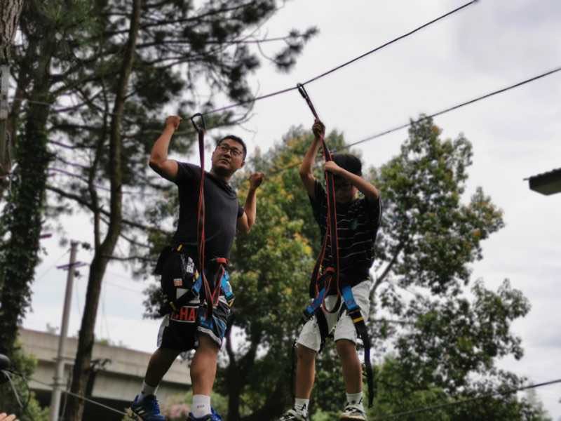 工程车被追尾司机报警后续,被工程车撞了没有伤亡的车