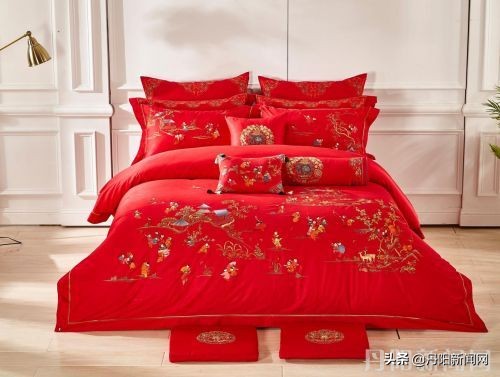 堂皇家纺跟梦洁哪个好,堂皇家纺网站