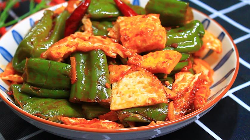 辣椒怎么炒才会软烂入味,家常炒辣椒需要炒几分钟