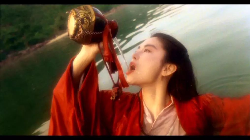 大s和李嘉欣,经得起多大的诋毁下一句