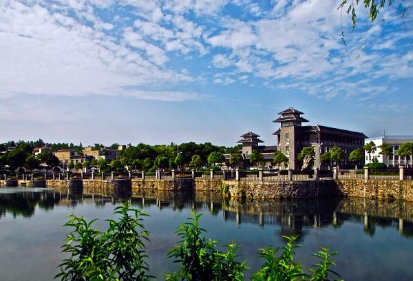 武汉最不该改名的大学,湖北十大不出名大学