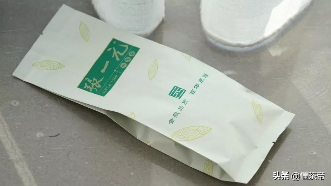 张一元茉莉龙珠pk吴裕泰血芽 (张一元吴裕泰茉莉花茶各价位对比)