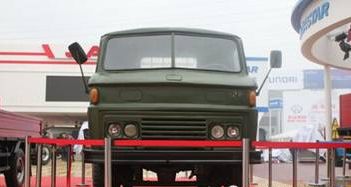 建国初期,开卡车的那可都是高富帅