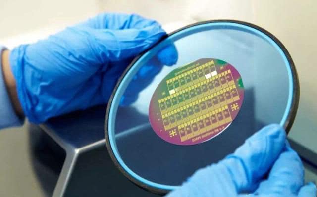 小小的处理器芯片,fpga芯片会成为未来的主流吗