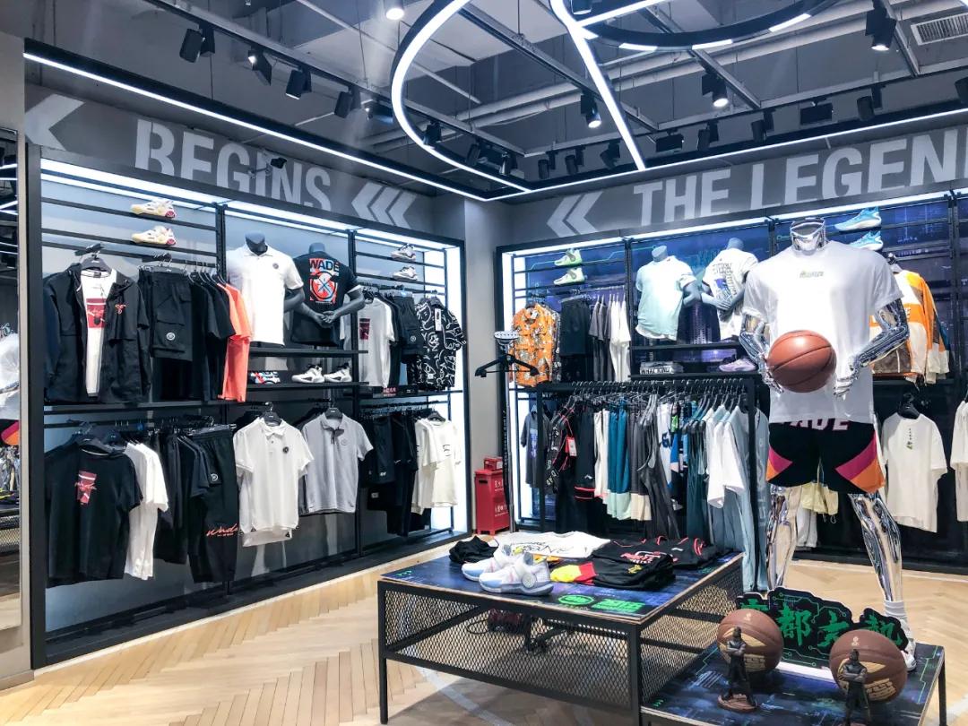 化妆品8折、拆盲盒送iphone、服饰5折，商场年中庆我选这家