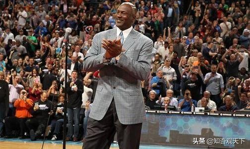 乔丹退役后谁是公牛的老大,飞人乔丹是哪一年退役