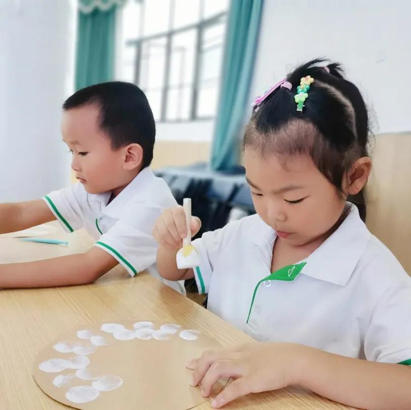 幼儿园中秋节游园会美篇,幼儿园的中秋节活动美篇