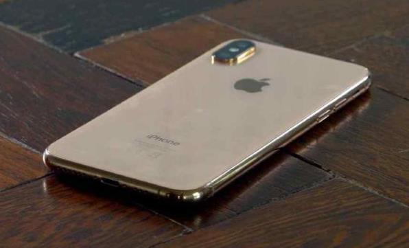 iphone外观从侧面看有点弯,iphone看起来更有质感