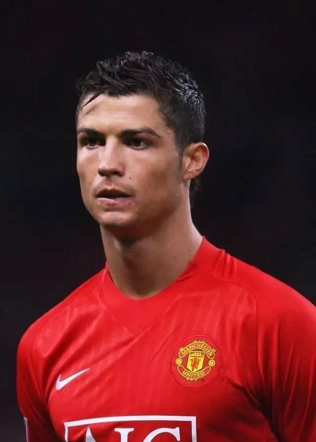 如何理解足球防守的三个阶段,足球五人制战术简单