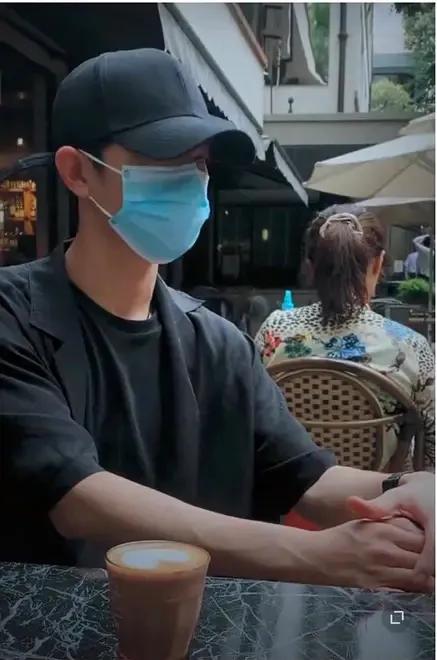 最大胆又最正经,肖战和Gucci