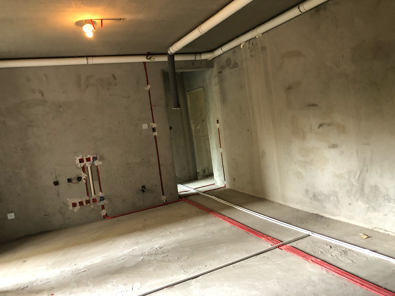 不要幻想哪有平方大价格便宜的房,不要幻想什么性价比高