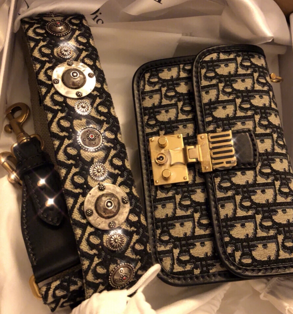 2020年流行什么包包女款,最百搭不过时的包包款式