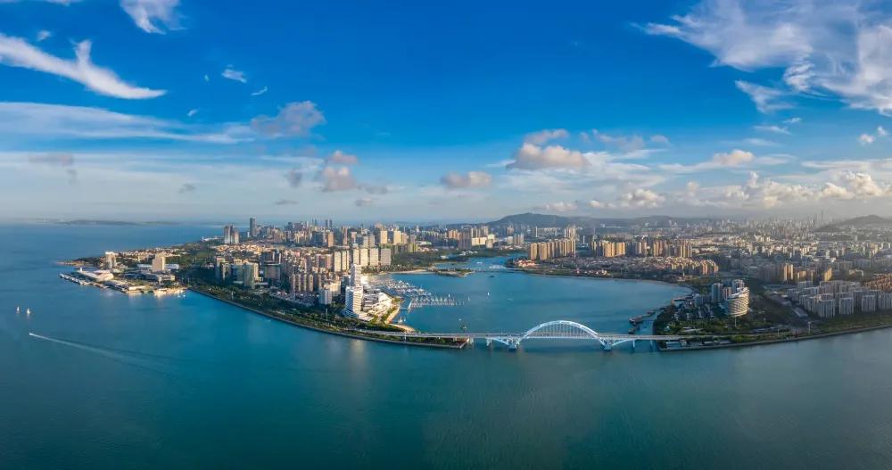 他们把滨海别墅打造成国际文化栖聚街区,升级了厦门的封面