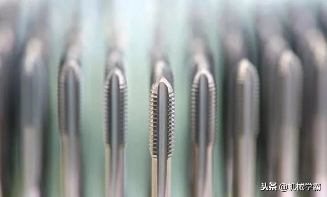 钻头断了丝锥没断什么原因,丝锥钻头断在孔里怎么弄出来