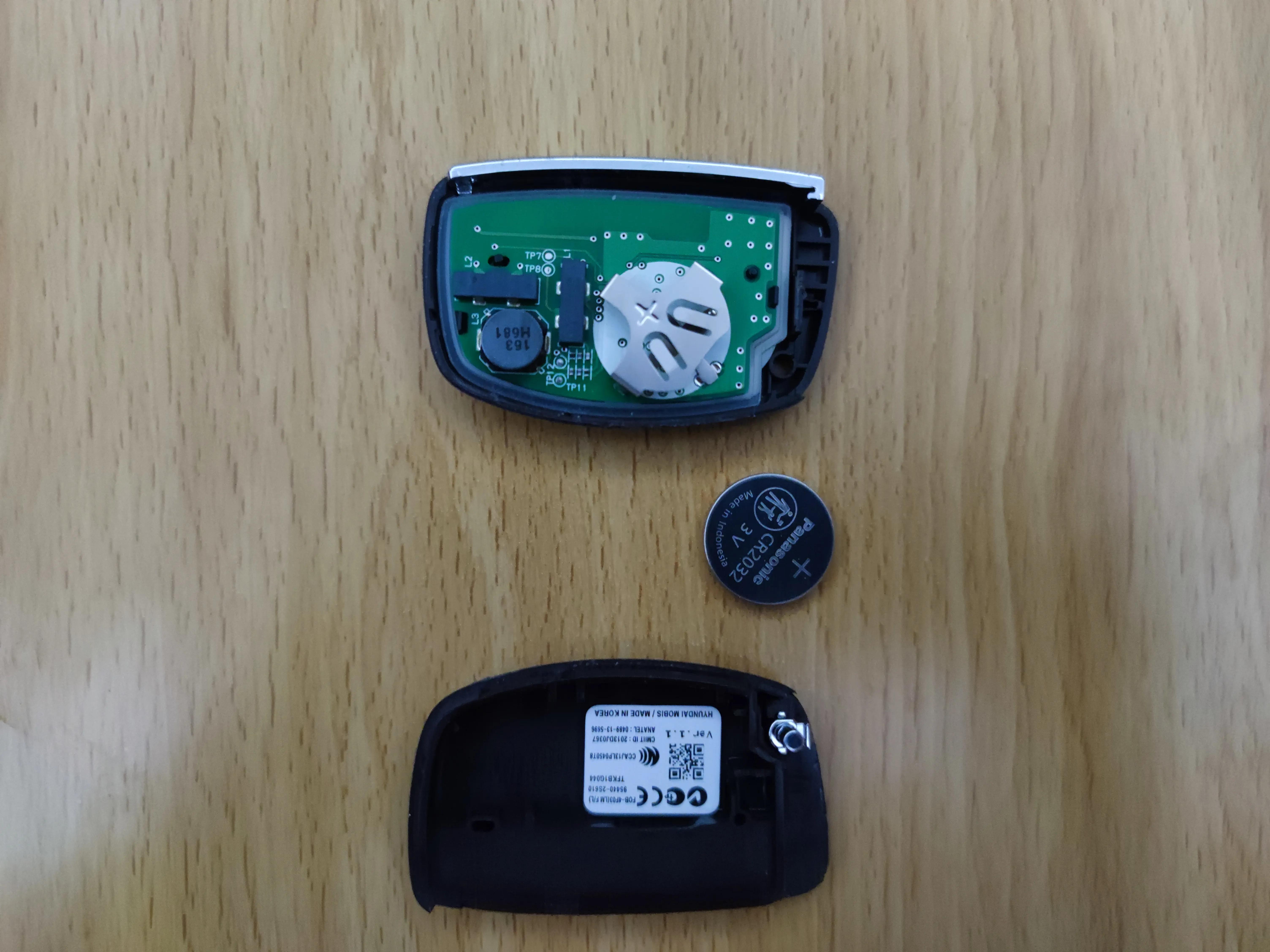 现代ix35遥控钥匙怎么换电池,现代ix35遥控钥匙电池更换