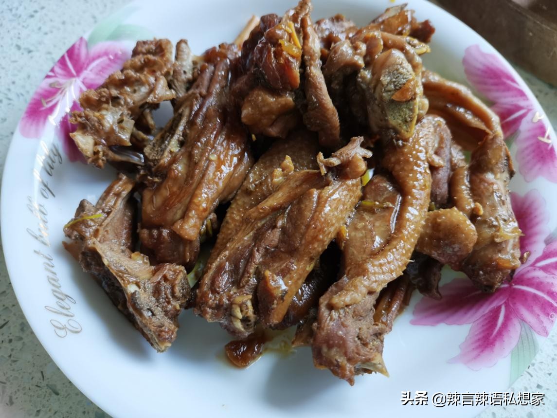 没看错,我用王老吉烧了半只麻鸭,没想到还挺好吃的