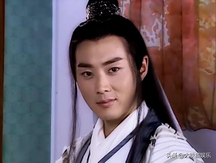 盘点古装用扇子行云流水的打戏,盘点十位古装男星打戏