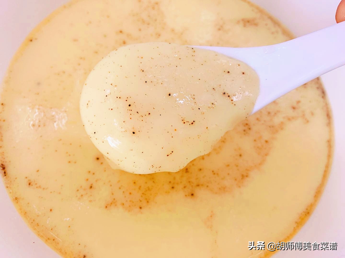 怎样能把鸡蛋蒸得又嫩又好吃,鸡蛋整个怎么蒸才能蒸出来很嫩