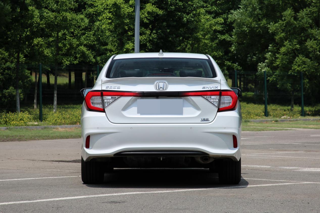 刚上市三天销量破万仅售12万,上市一天销量破万