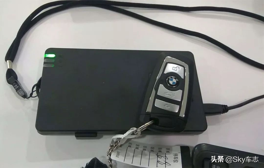 宝马x5钥匙丢了配多少钱,宝马x5钥匙丢失了能远程作废吗