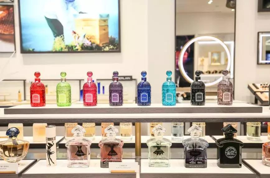 lv包包轻奢都是真的吗,别光顾着购物