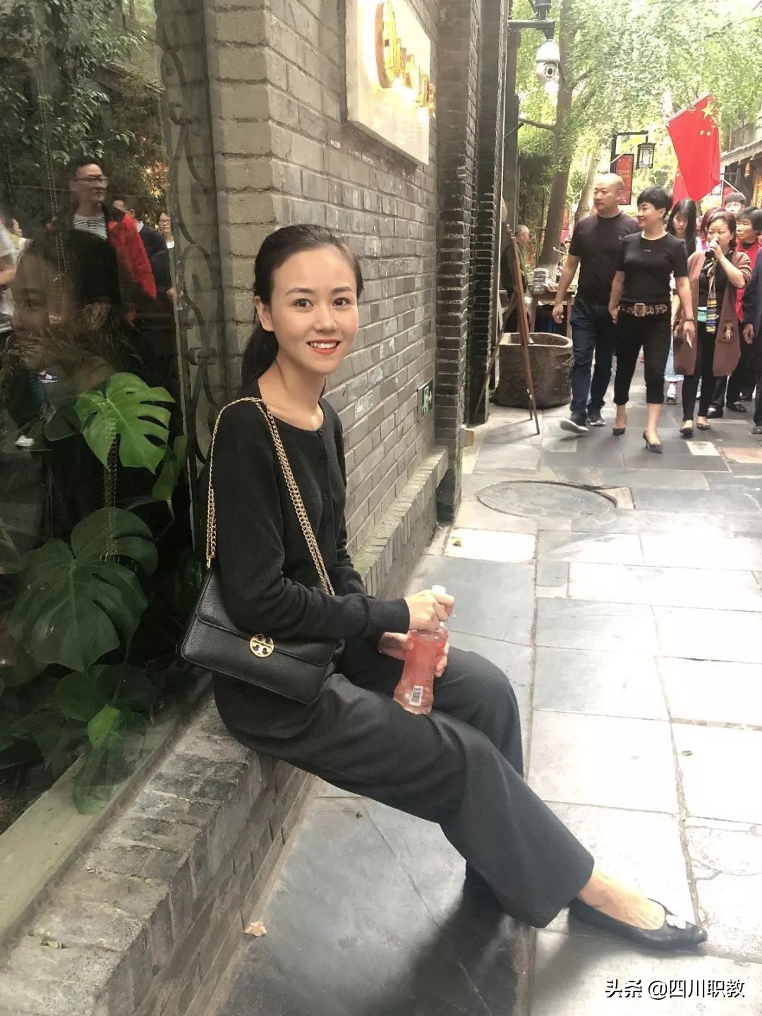 国家骨干邮电通信界翘楚,迎面走来的是四川邮电职院代表队