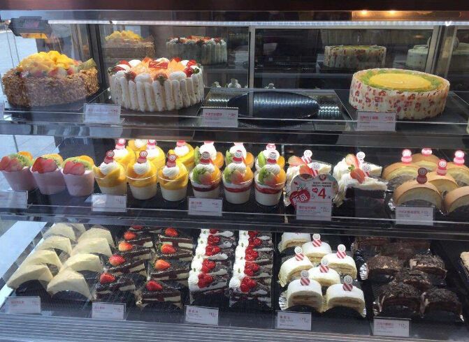 85℃在台湾和马来西亚用了什么方法打败了咖啡巨头星巴克？