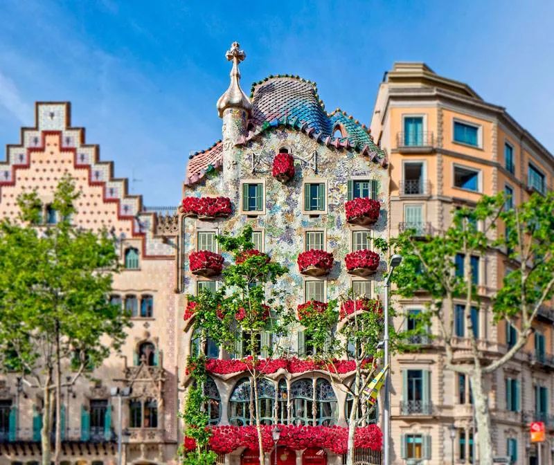 西班牙人来源于哪个民族,西班牙人在巴塞罗那受欢迎吗