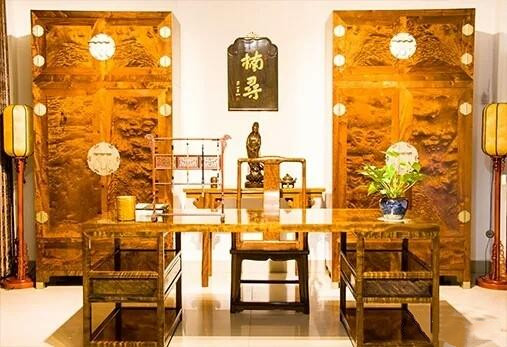 人养木，木养人，为何要用金丝楠木做家具？老木匠告诉你