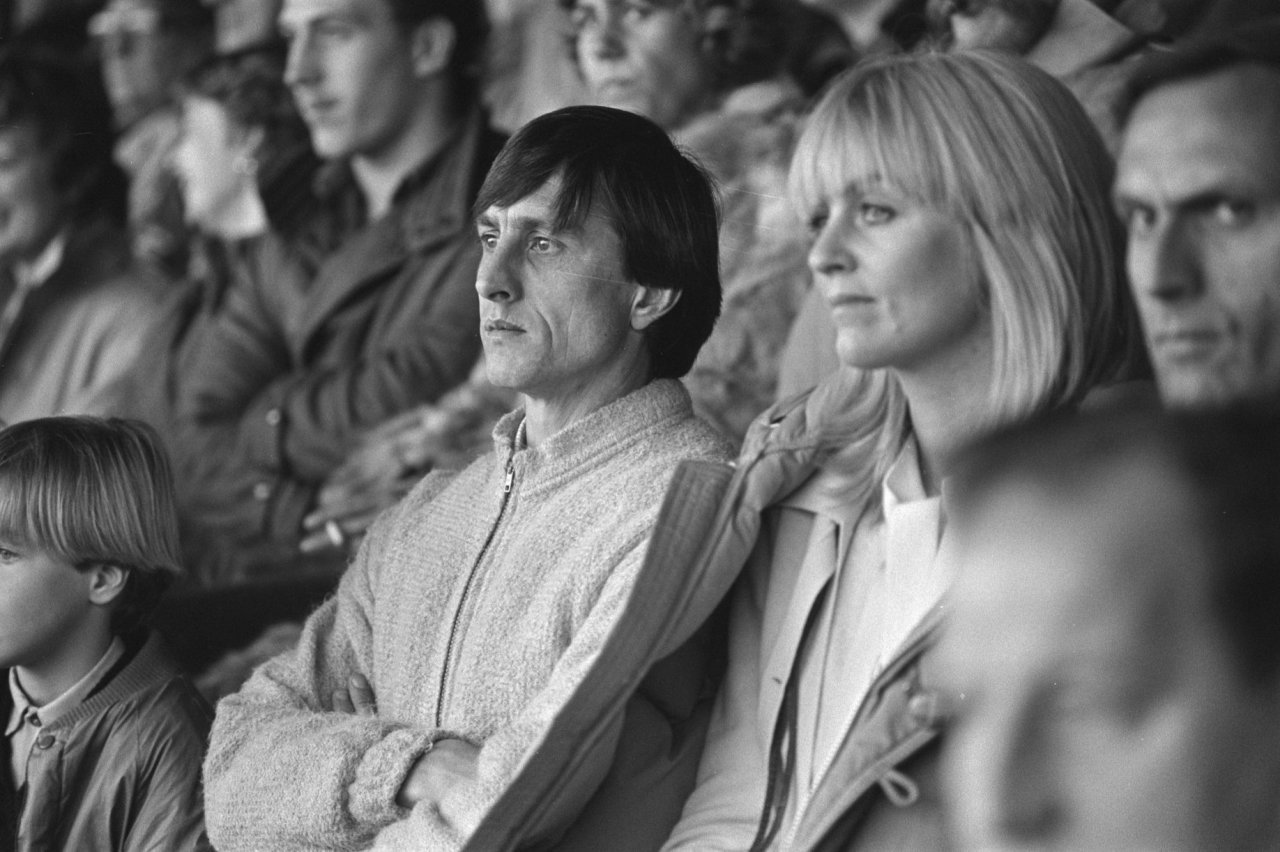 足坛情话,足坛情话卡斯帕