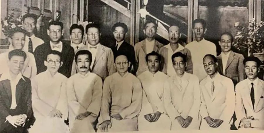 椴佽繀涓婚涔﹀簵,椴佽繀鍏堢敓涓婃捣涔﹀簵