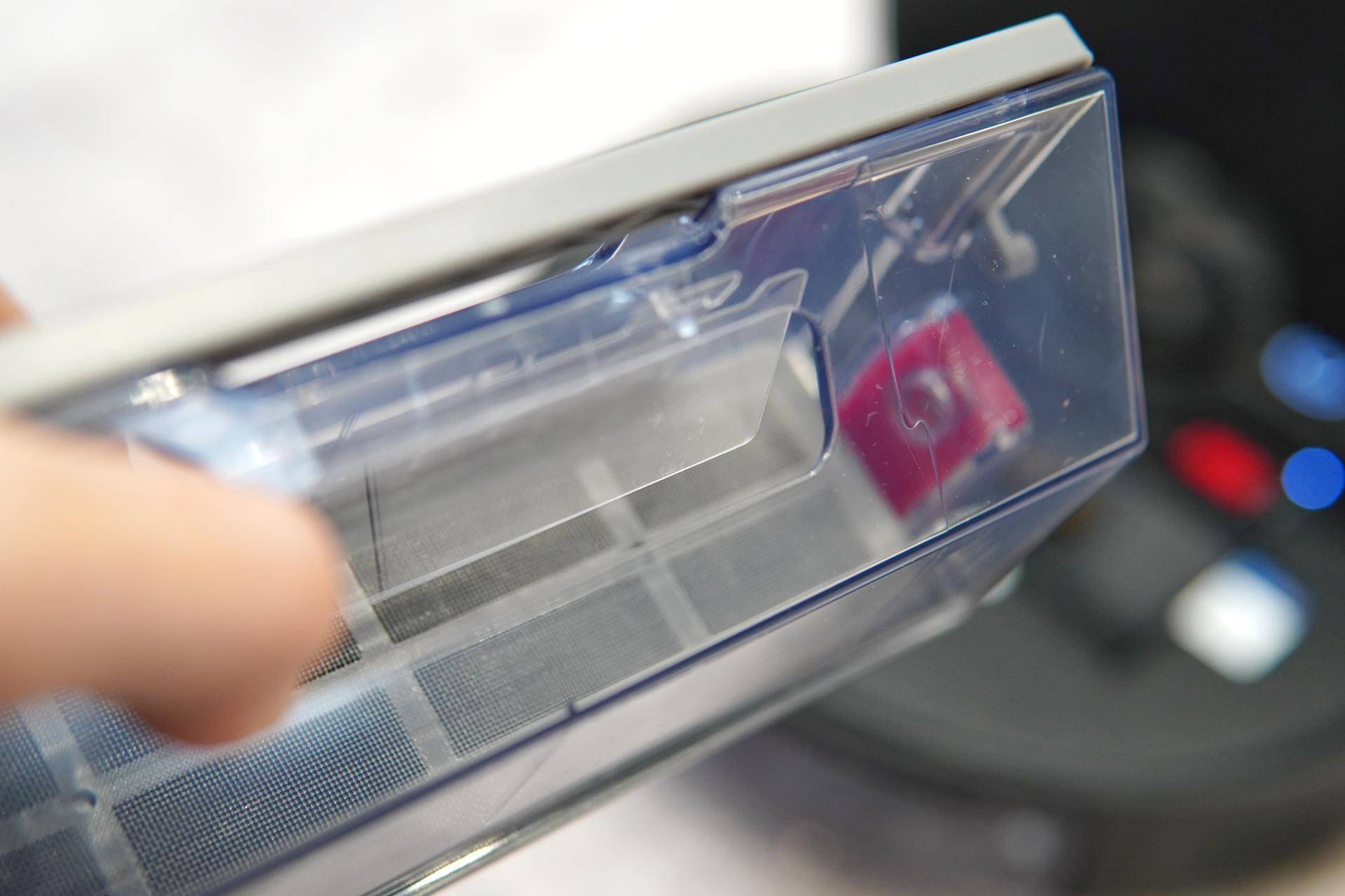 能扫能拖还能除菌？科沃斯地宝DEEBOTN8PRO评测