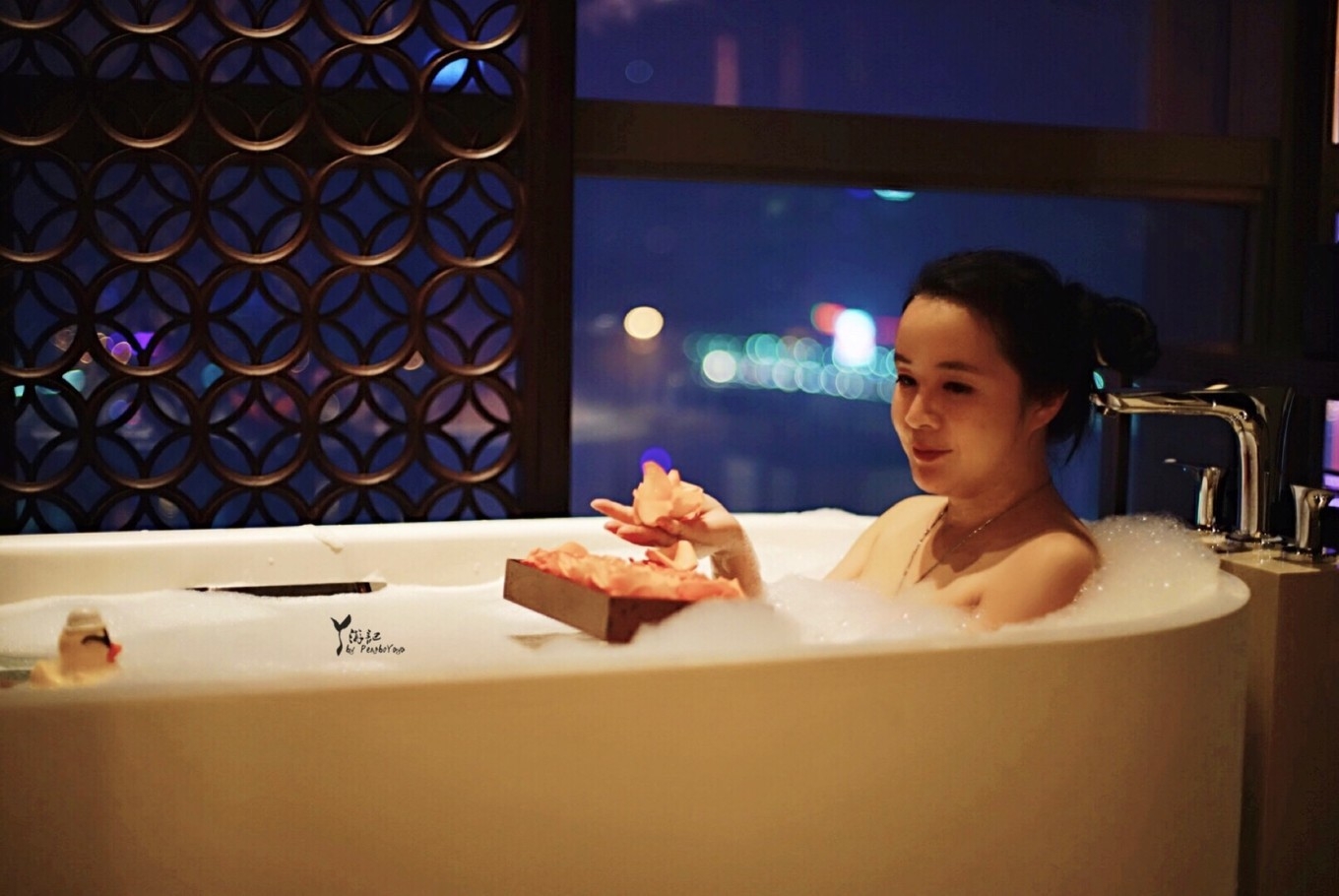 去重庆必打卡的地方四天三晚酒店,重庆最有重庆特色的酒店