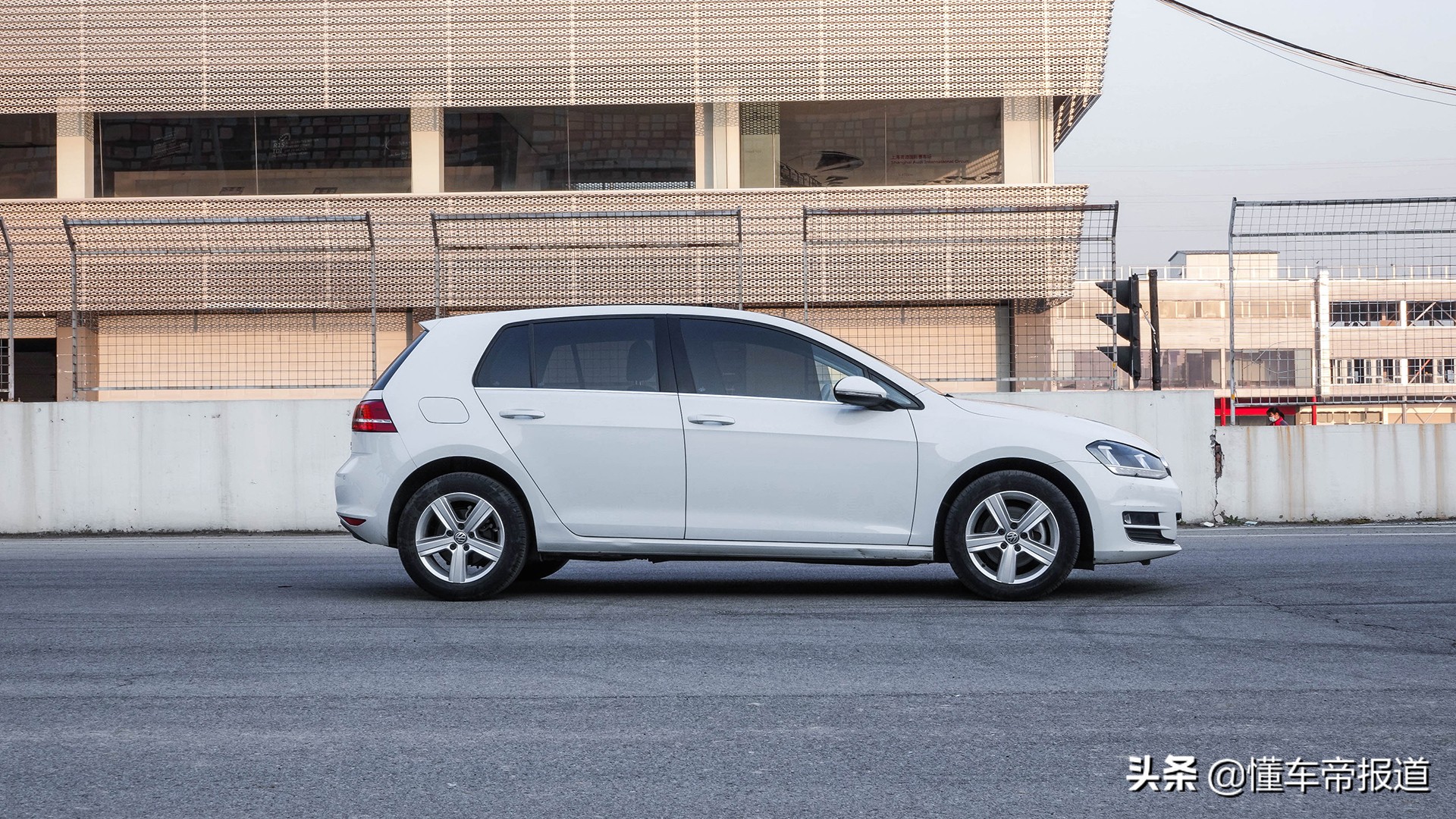 第八代高尔夫试驾视频,第8代全新高尔夫